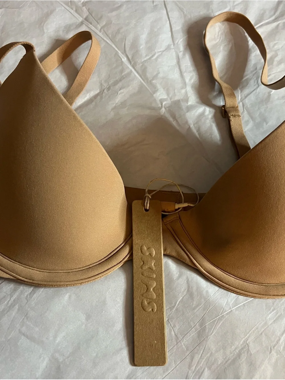 SKIMS Fits Everybody Scoop Plunge Bra Color Ochre Size 32B - Picture 4 of 4